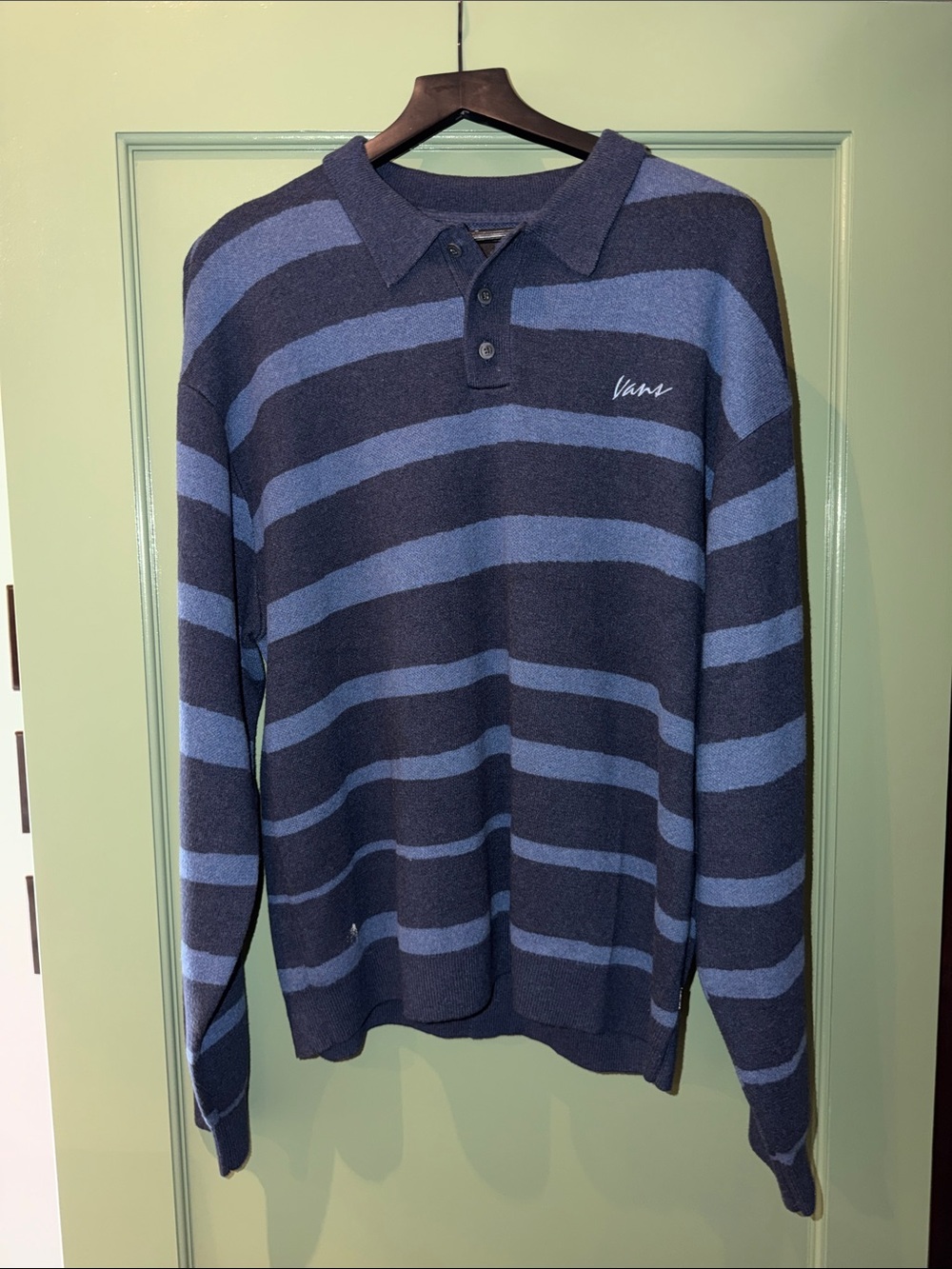Vans Men’s Dark Navy & Light Blue Striped Polo Sweater, never worn